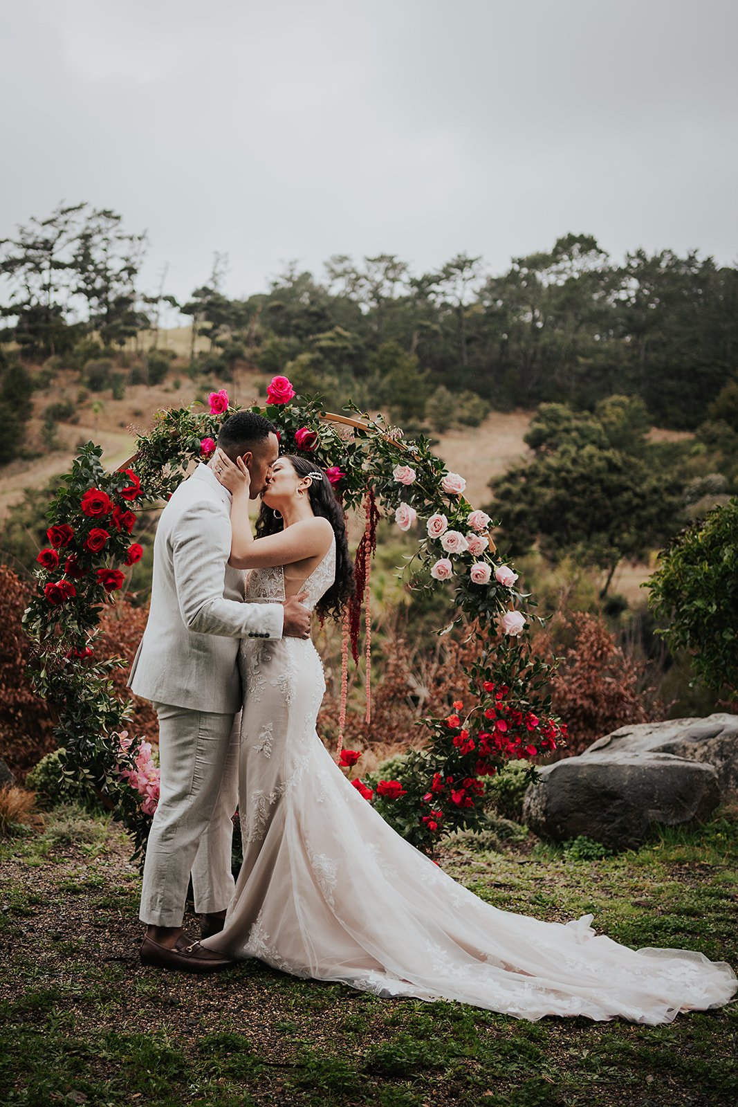 PiaPhotography_LittleWilderness_Boho Classic Elopement_Auckland-217.jpg
