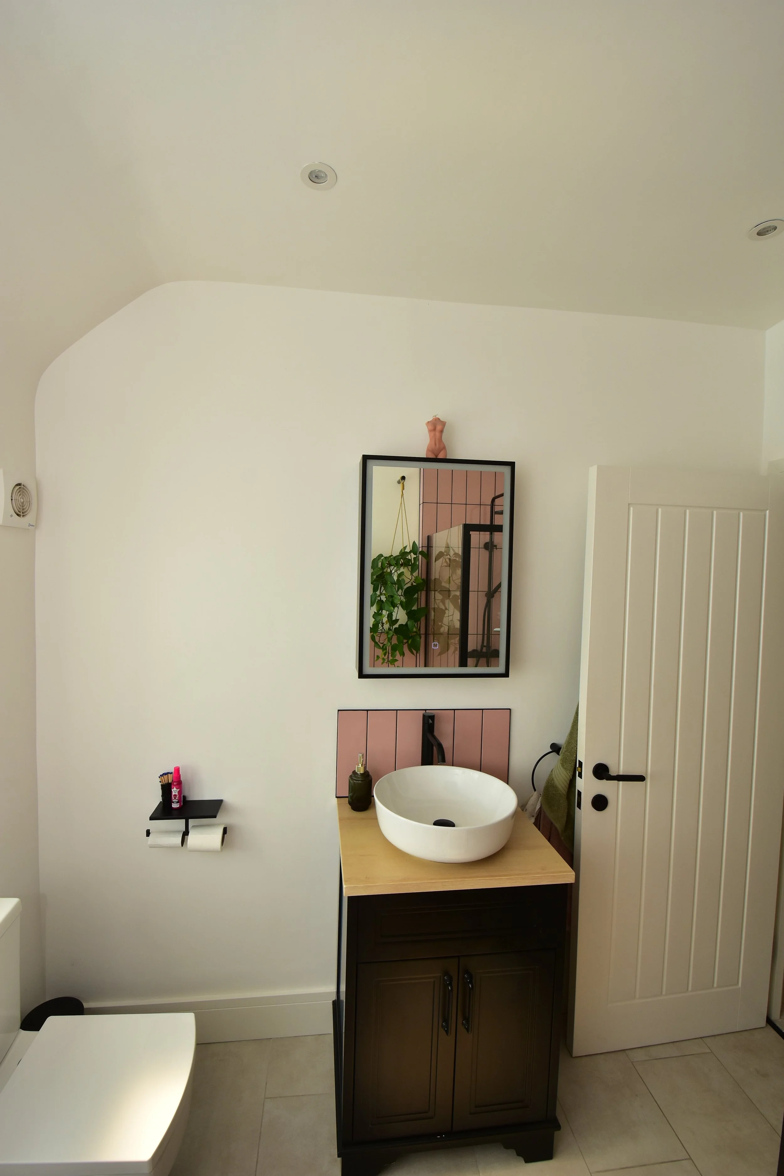 Bathroom-renovation-Surbiton-Surrey 5.JPG