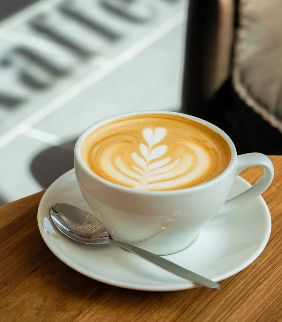 Cortado hos Kaffebrenneriet og snart helg☕️🤎

#valkyrien