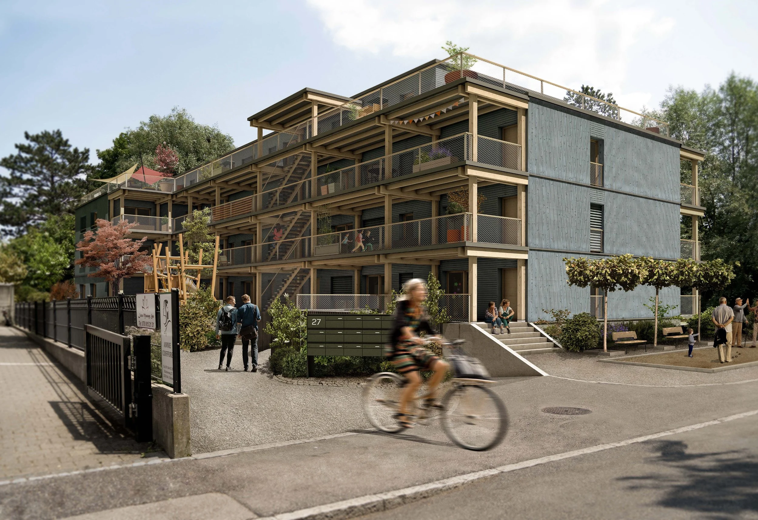 Mehrstöckiges modernes Gebäude in grüner Umgebung mit mehreren Terrassen, Menschen im Vordergrund, Fahrradfahrer und Passanten auf dem Bürgersteig.