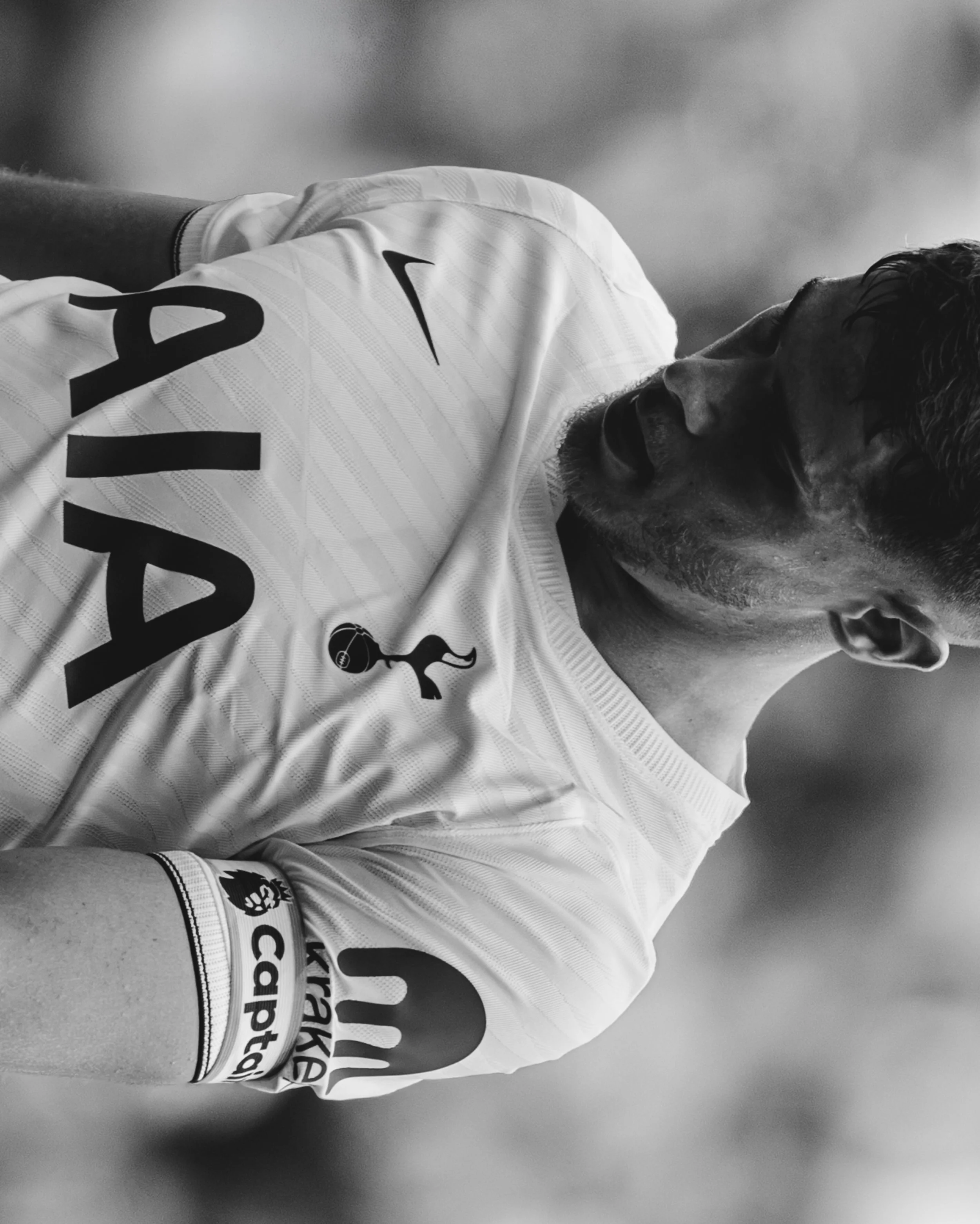 the tottenham experience&trade;

unrelated, but there&rsquo;s still time to buy my book. link in bio 🤍

Shot on the @nikoneurope Z9 + Nikkor Z400mm f2.8 TC &amp; Nikon Z8 + Nikkor Z70-200mm f2.8 &amp; Nikon Z6III + Nikkor Z24-70mm f2.8

#nikoncreato