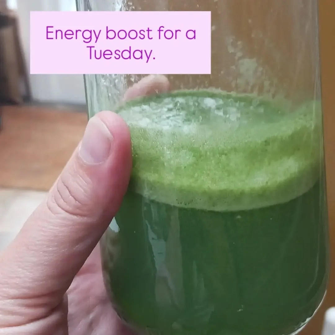 When we run our nourish program, we really get into the joy of juicing. It's been a minute since our last one, and I feel we almost forgot the joy of a juice. 
This is perfectly timed as one of us had a bit too much fun at @officialfatboyslim on Satu