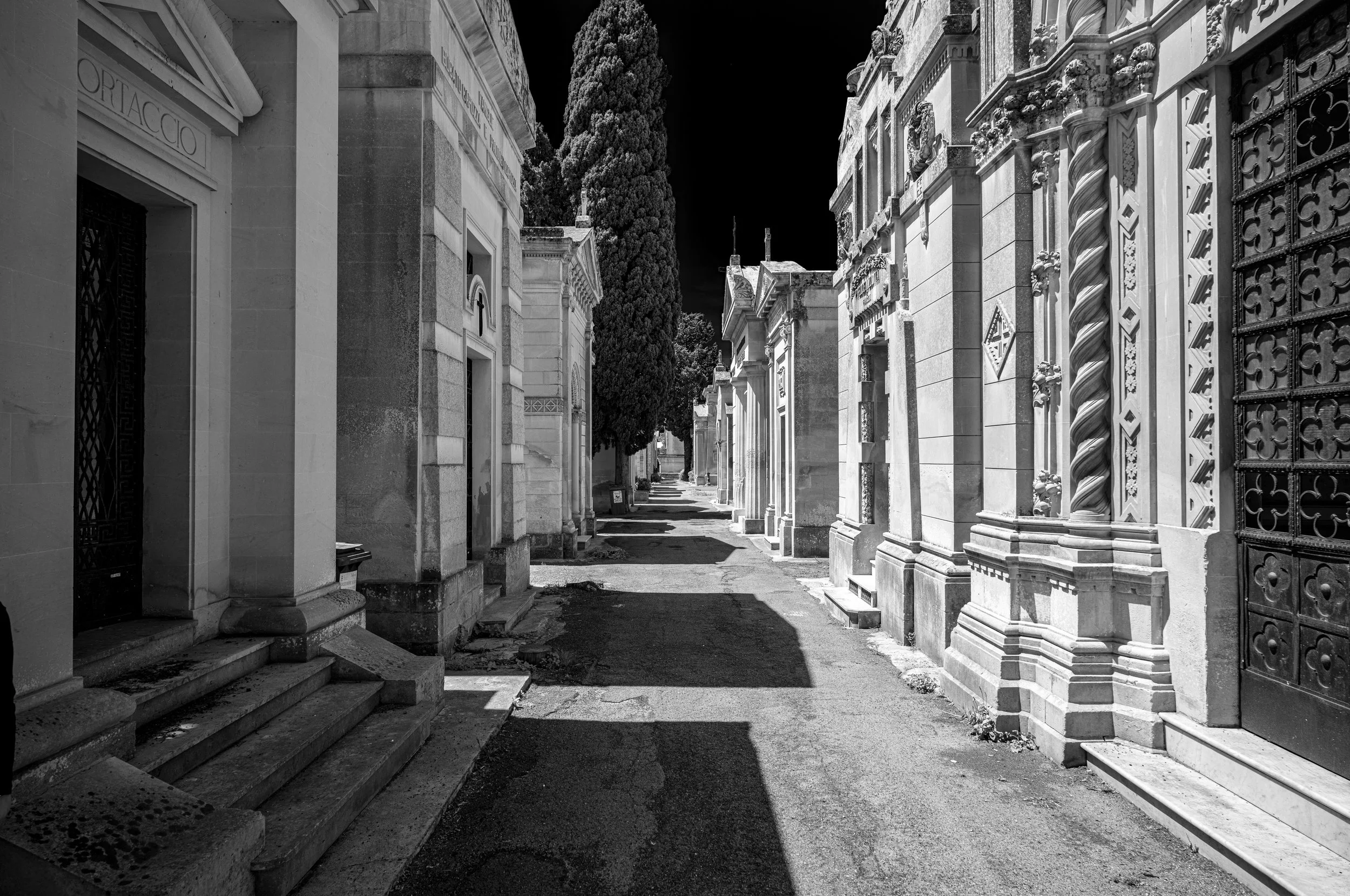 cimitero di lecce-puglia-lecce-Necropolis-05.jpg
