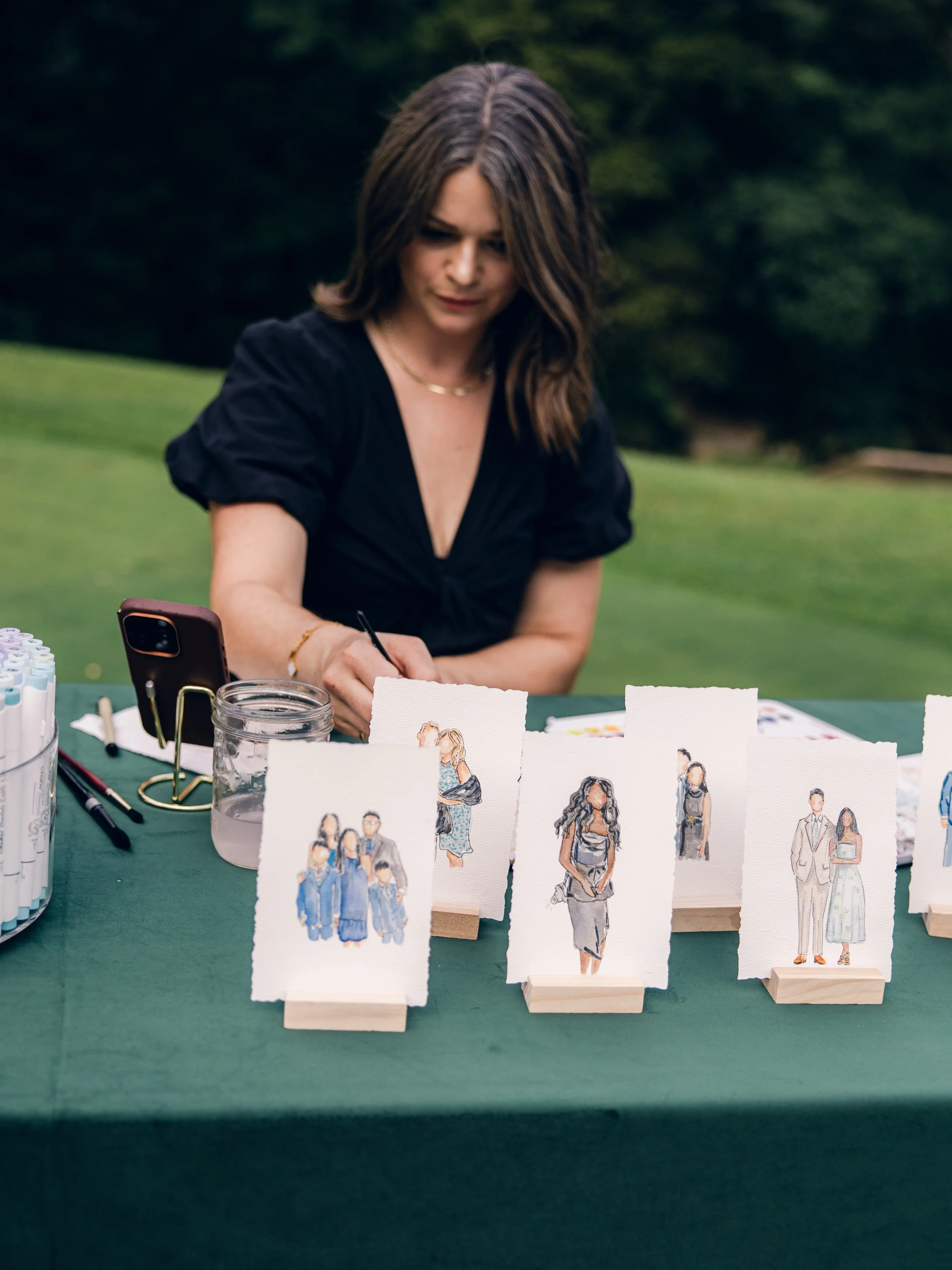 ✨One of my favorite places to be - behind this table, painting happy people.

And this time, it was for an editorial shoot with Virginia Bridal Magazine. ✨

#liveguestillustration #liveguestportraits #livepainting #watercolor #watercolorartists 

📸 