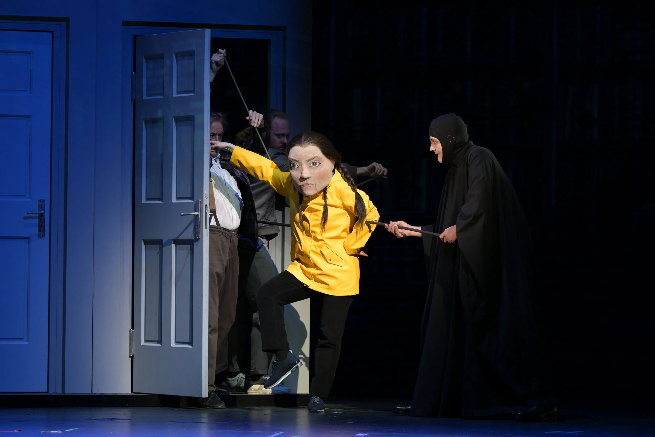 DIE KLUGE (Title Role)
Oper Frankfurt, Keith Warner (director),
Katharina Kastening (co-director), Boris Kudlička (set designer), Kaspar Glarner (costume designer), John Bishop (lighting designer), ©Barbara Aumüller