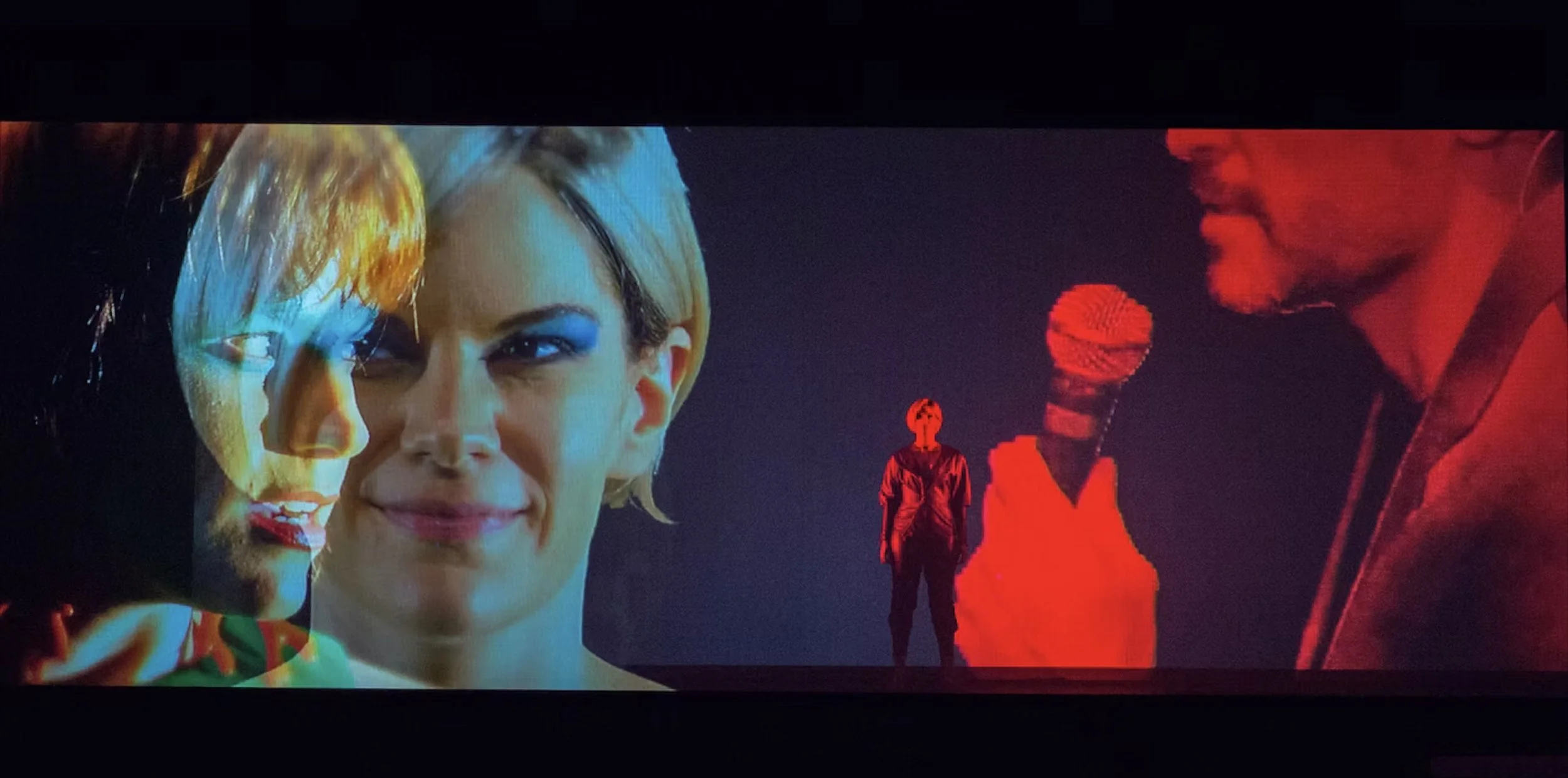 LOST HIGHWAY (Renee/Alice)
Oper Frankfurt,
Yuval Sharon (director), Jason H. Thompson & Kaitlyn Pietras (set, lighting and video designers), Doey Lüthi (costume designer), ©Monika Rittershaus