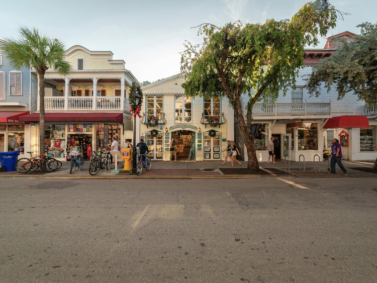 Restaurants and shops in Siesta Key Village near Sarasota, Florida