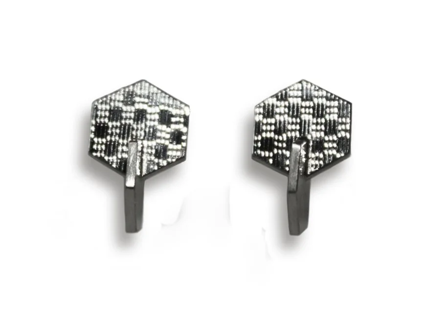 Ohrstecker_6eckgesteckt_AG1.jpg
