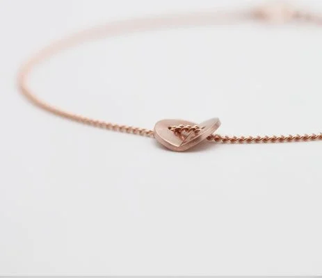 Armband1faltigpurrose1.jpg
