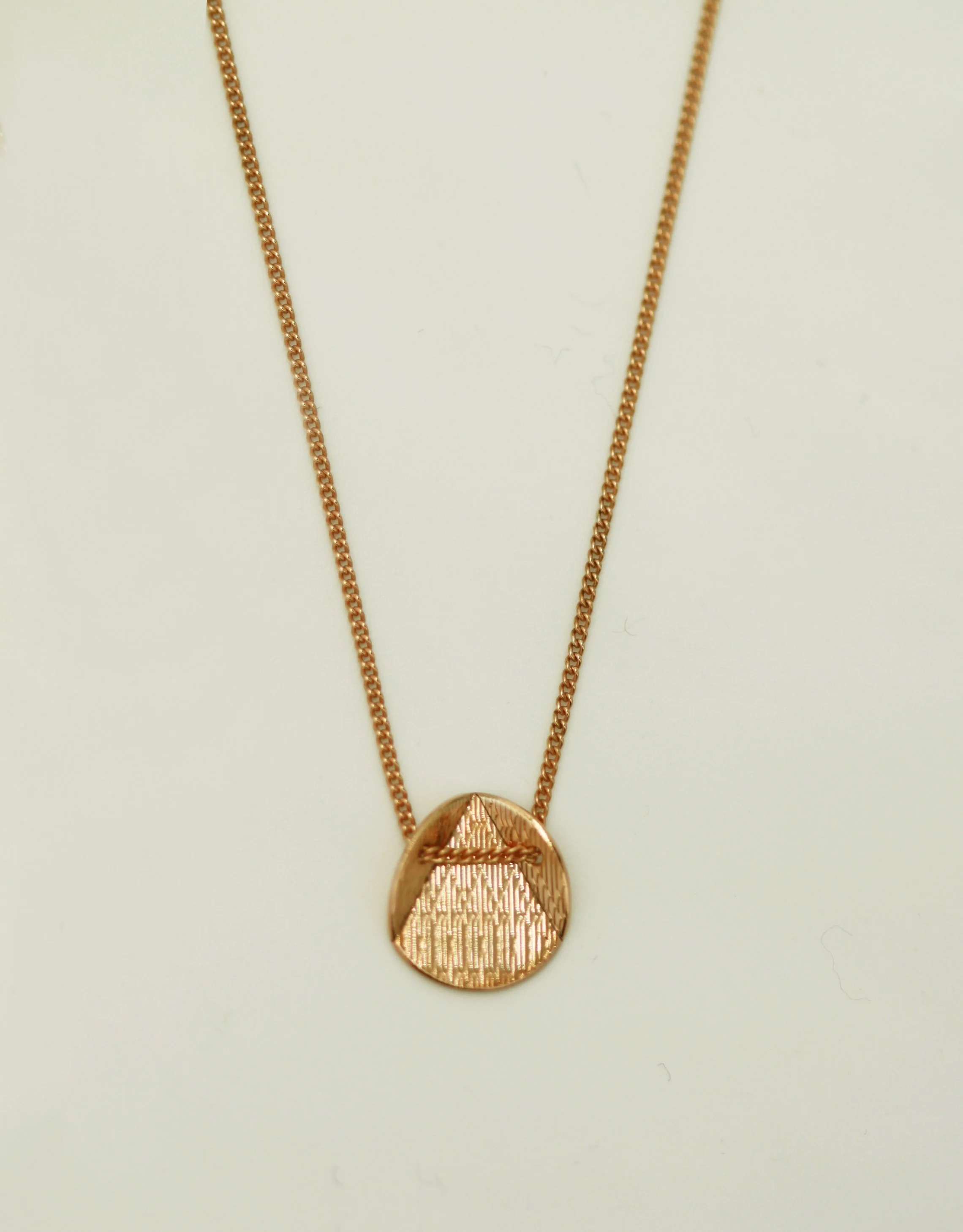 2-faltigRundGold.jpg