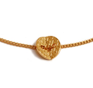 Armband_1-faltigRundGoldCloseup.jpg