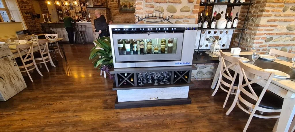 installazioni-wineplease-enodipenser-made-in-tuscany-erogatore-vino6-1024x461.jpg
