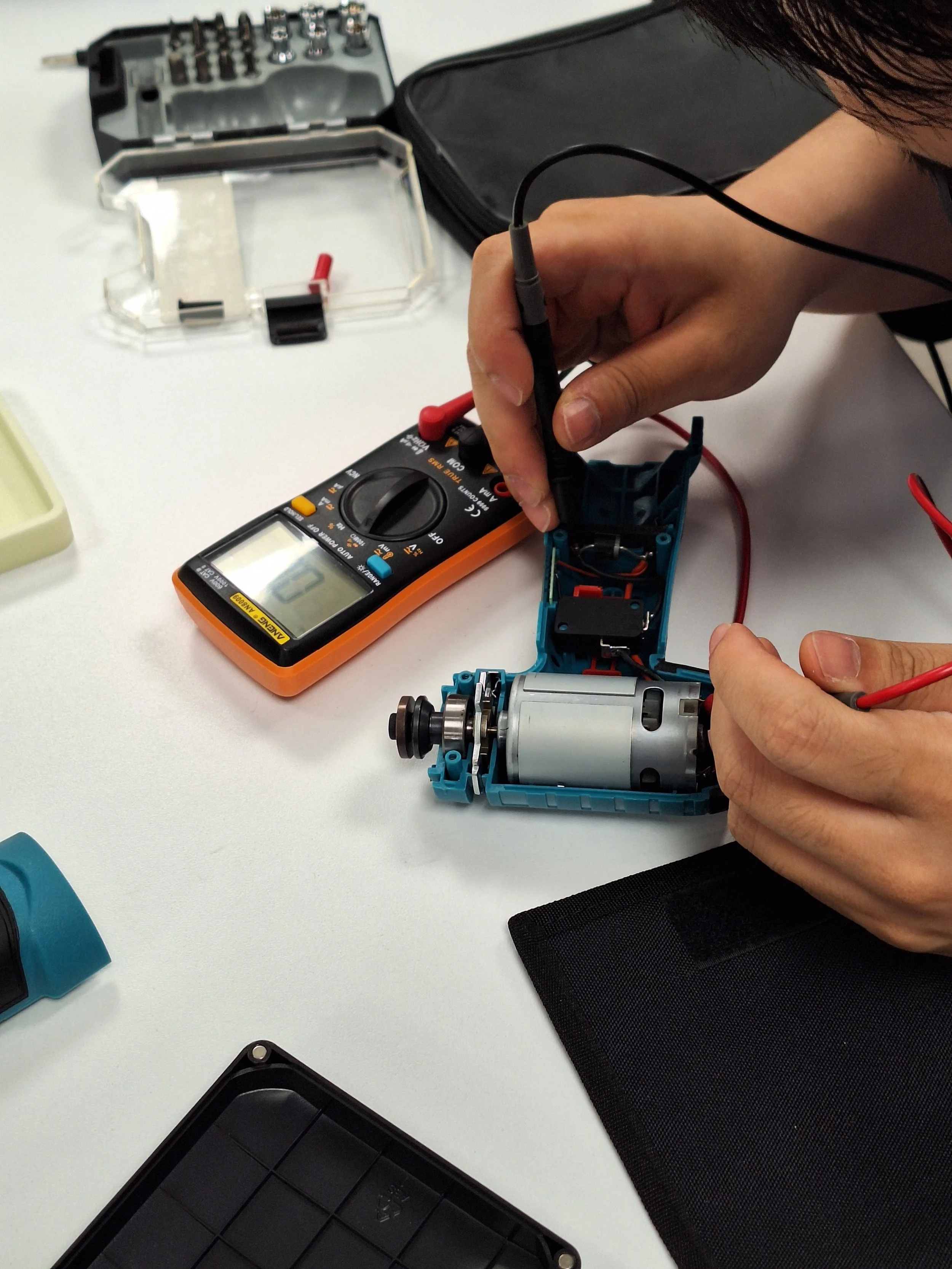 Repair Cafe @ Keshen Goodman Library 