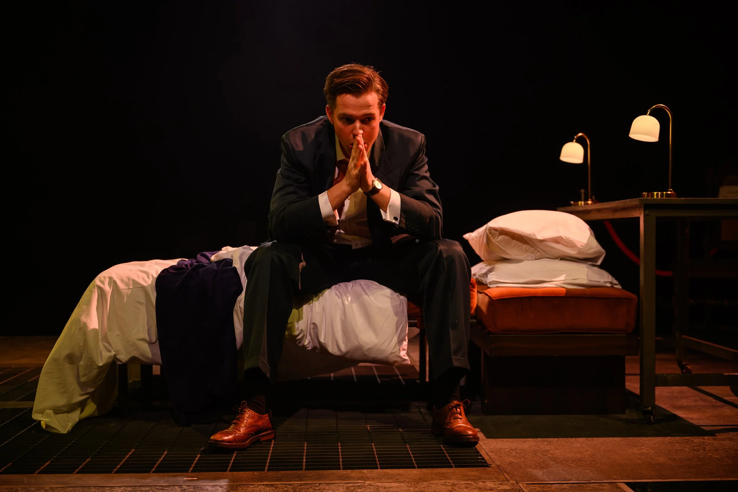 216-(c)-DavidMonteith-Hodge-Photographisepleasecredit-OperaScenesAutumn25-(DMH_2155).jpg