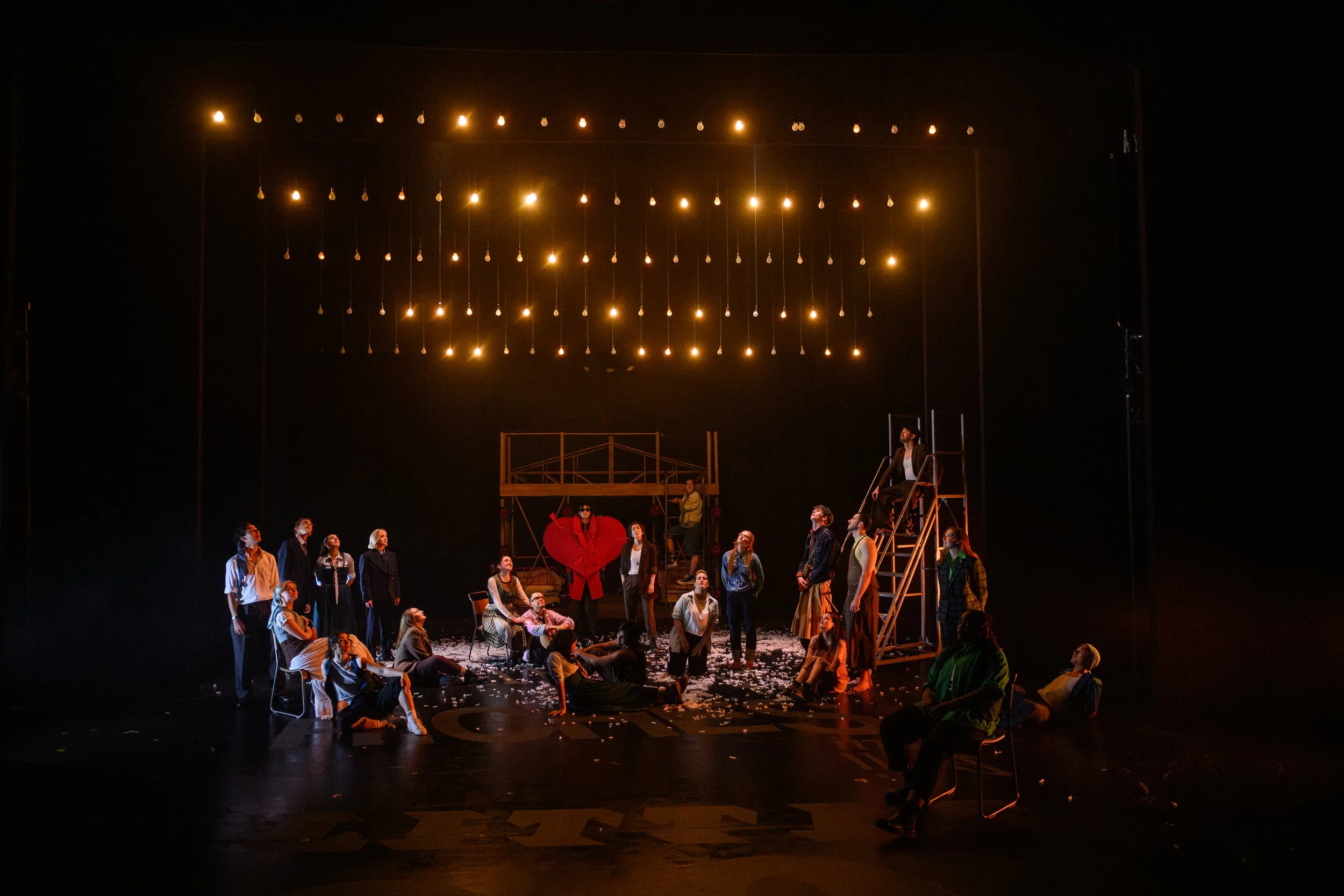 628-(c)-DavidMonteith-Hodge-Photographisepleasecredit-AsYouLikeit-Show-(DMH_2749).jpg