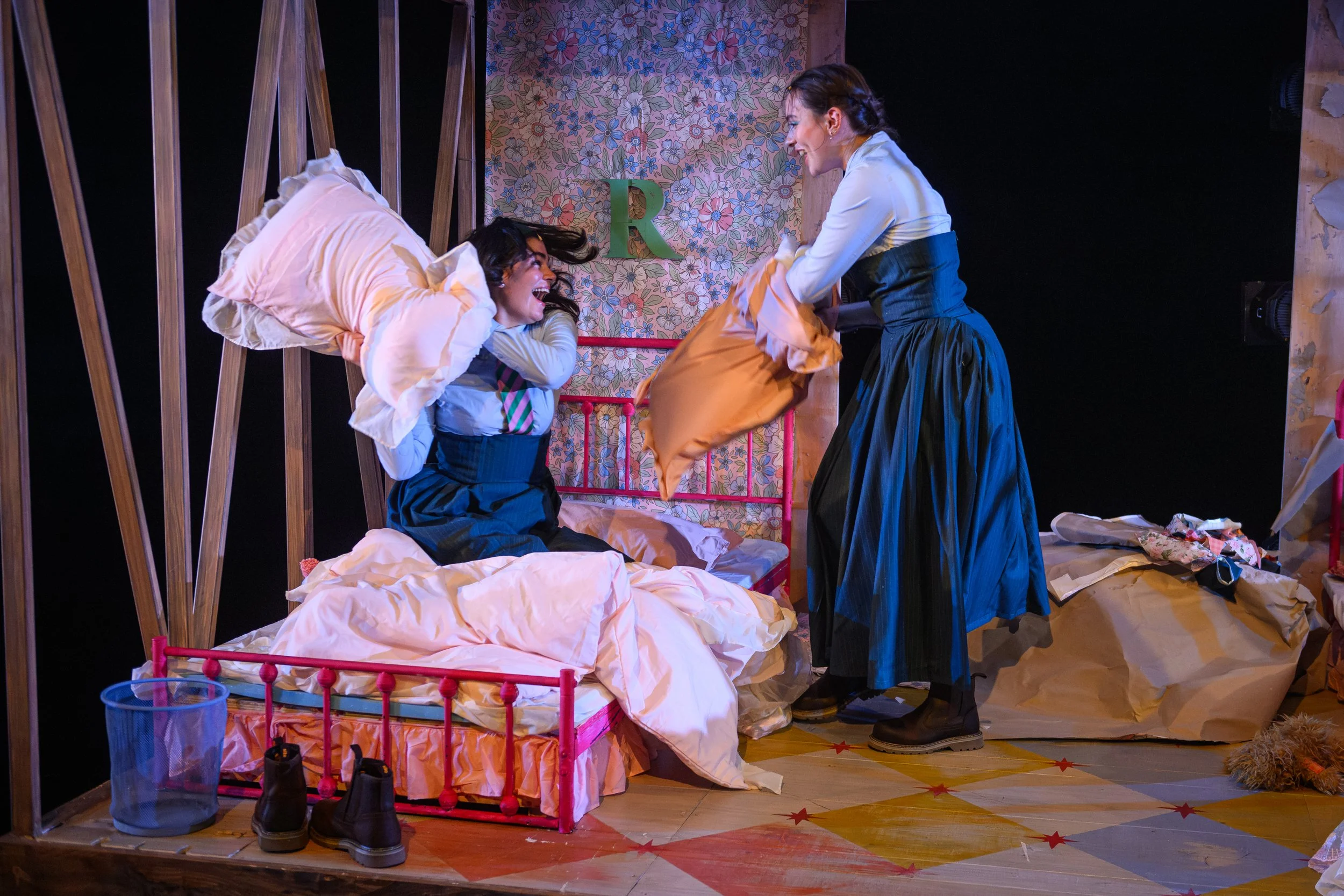 120-(c)-DavidMonteith-Hodge-Photographisepleasecredit-AsYouLikeit-Show-(DMH_0935).jpg