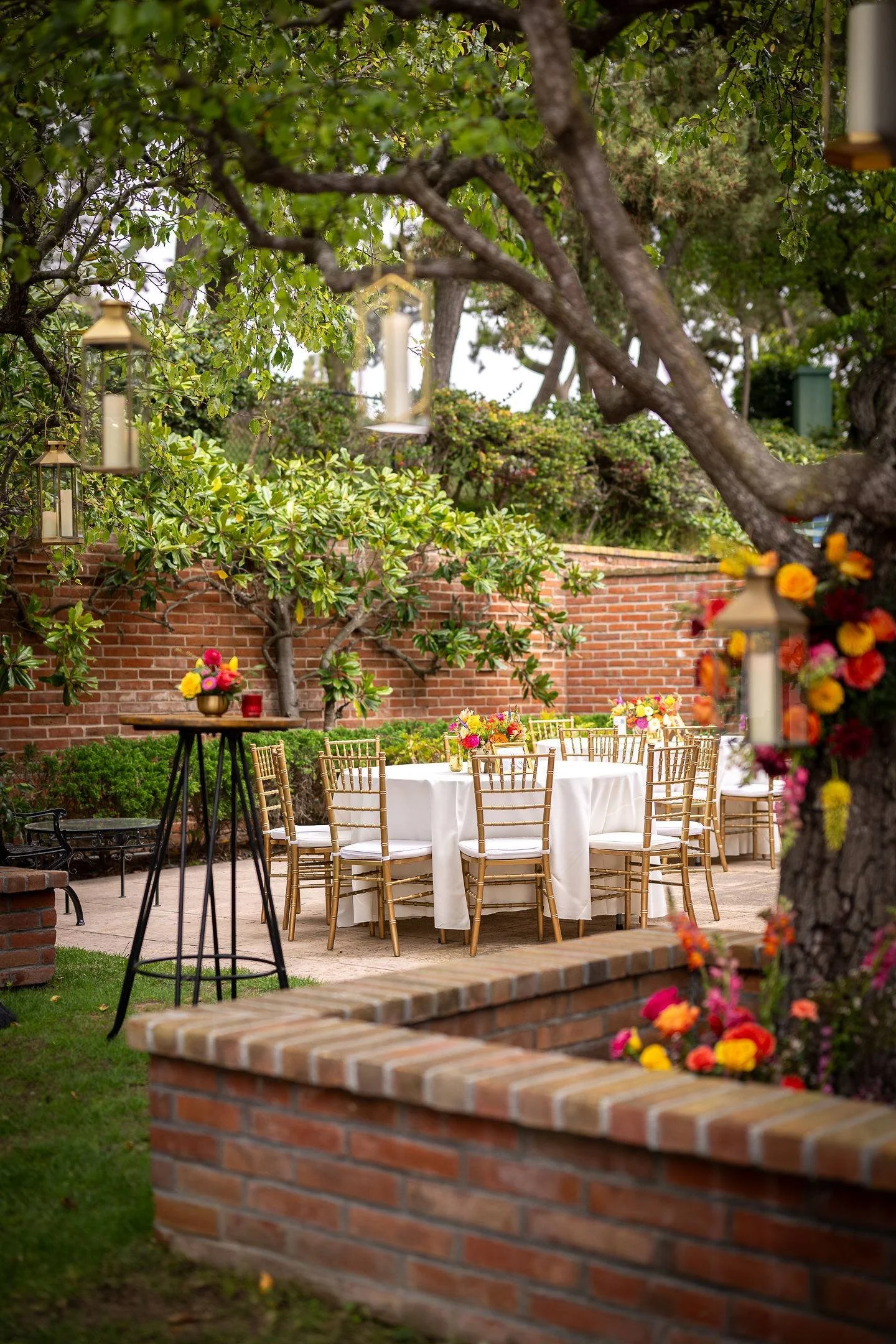 san-diego-wedding-garden-reception-floral-decor.jpg