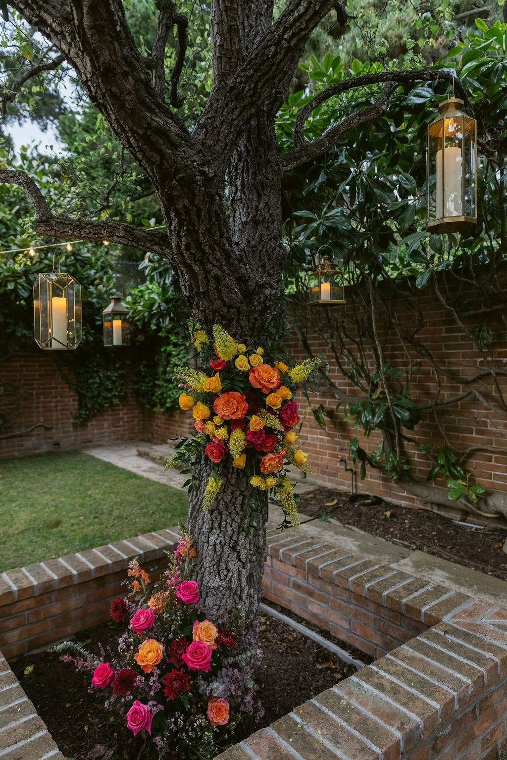 wedding-florals-bright-tree-lanterns-san-diego.jpg