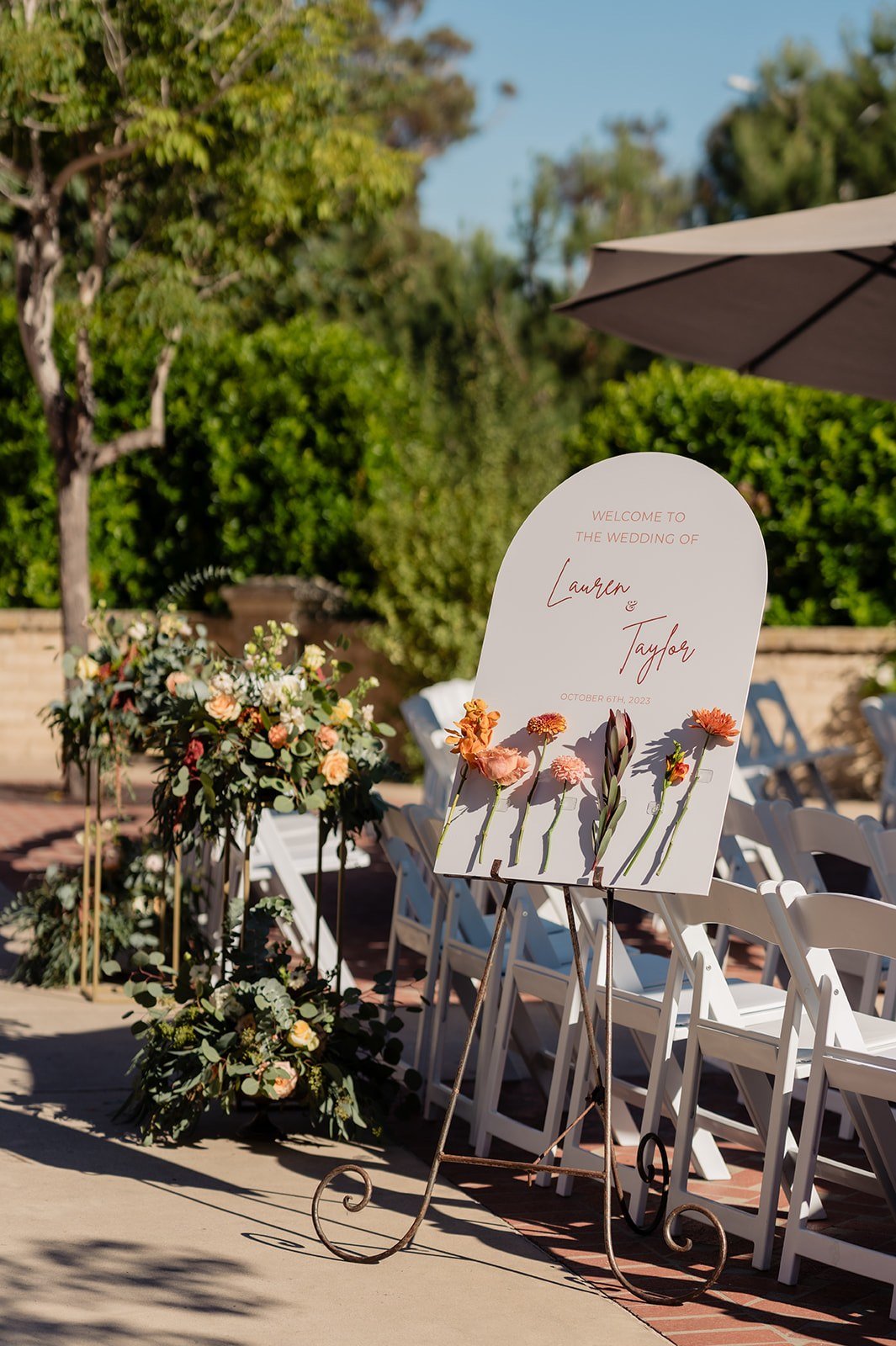 san-diego-wedding-welcome-sign-florals.jpg
