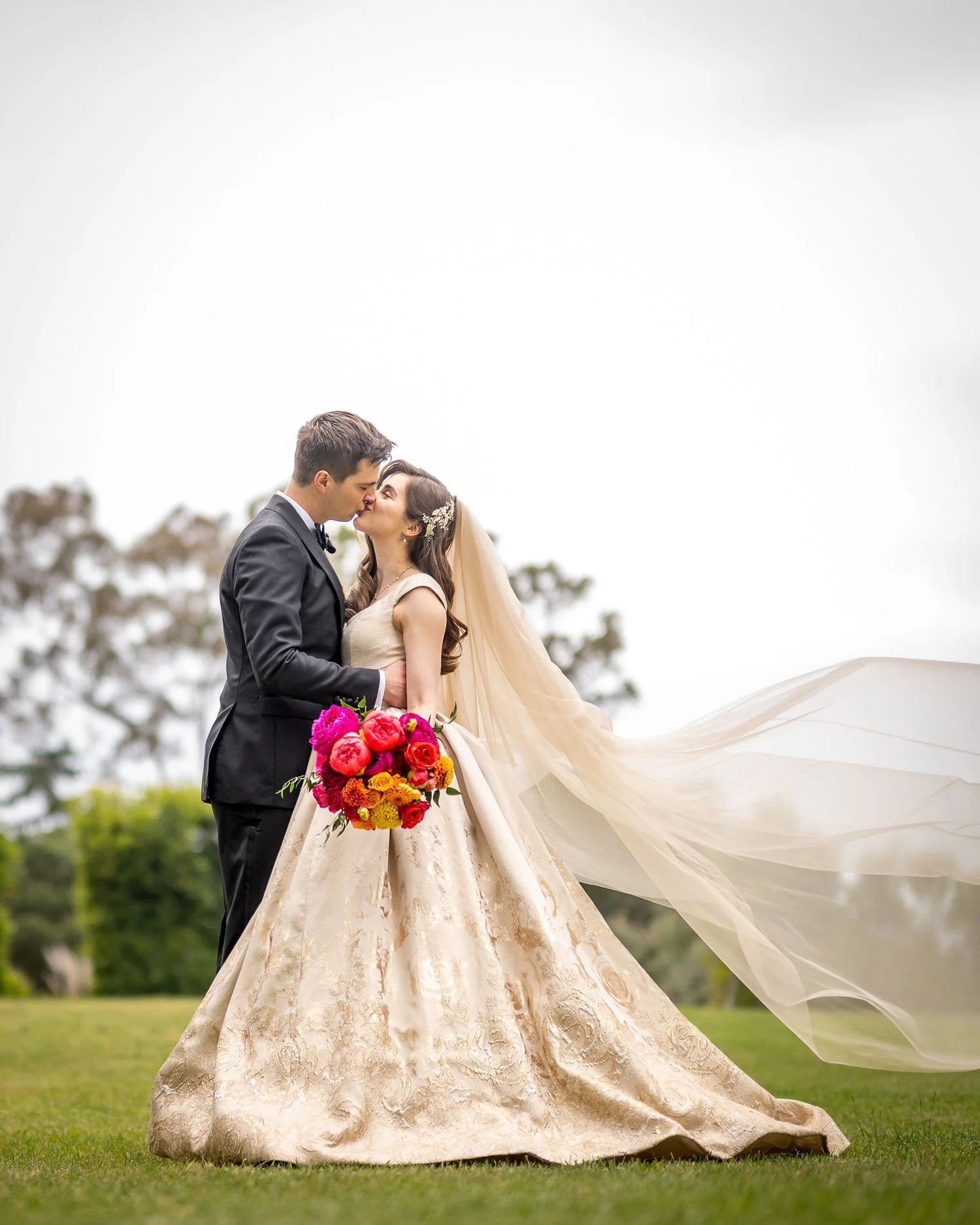 wedding-florist-san-diego-bride-groom-bouquet-veil.jpg