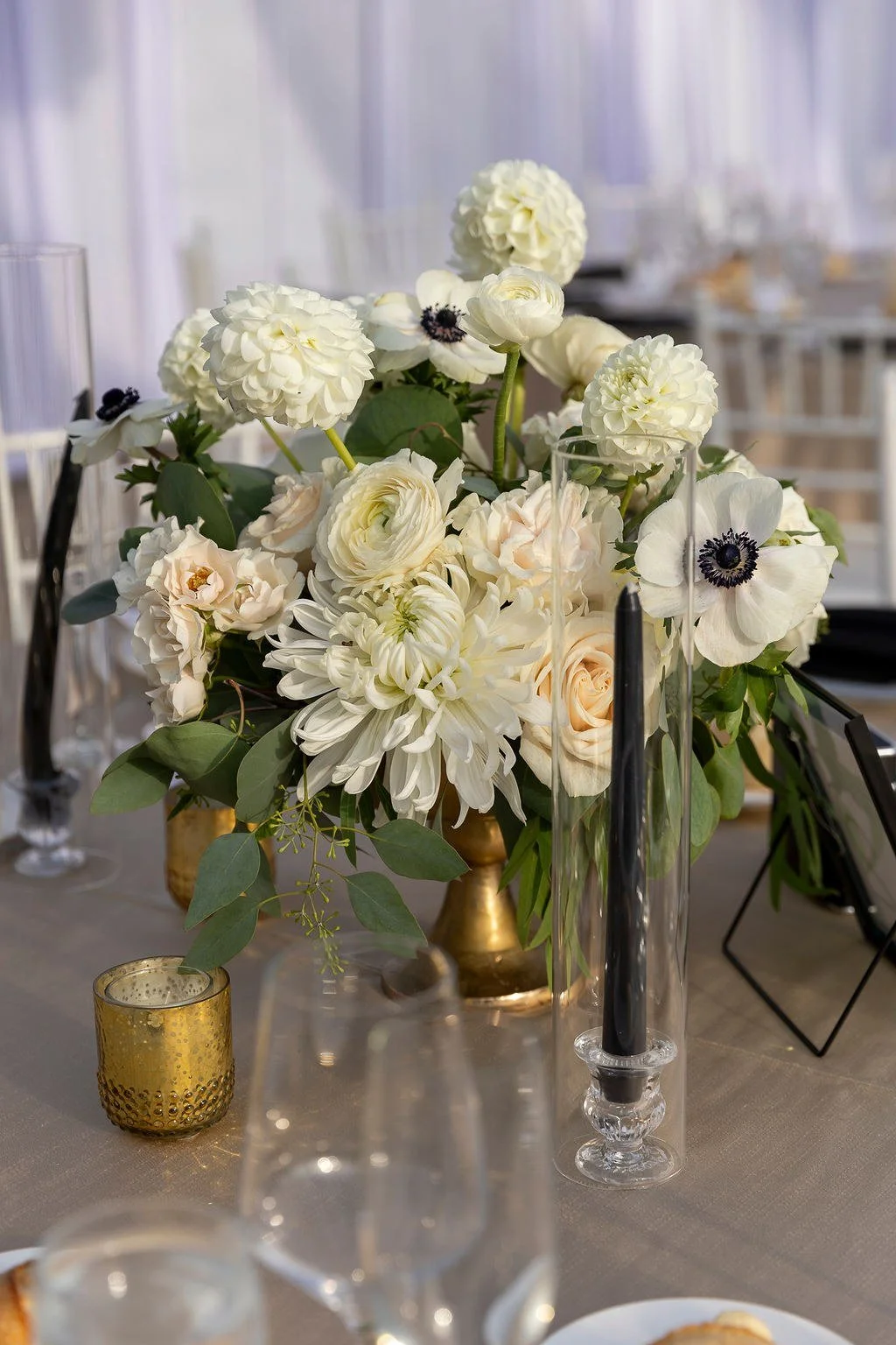 wedding-floral-centerpiece-san-diego-dahlia-anemone.jpg