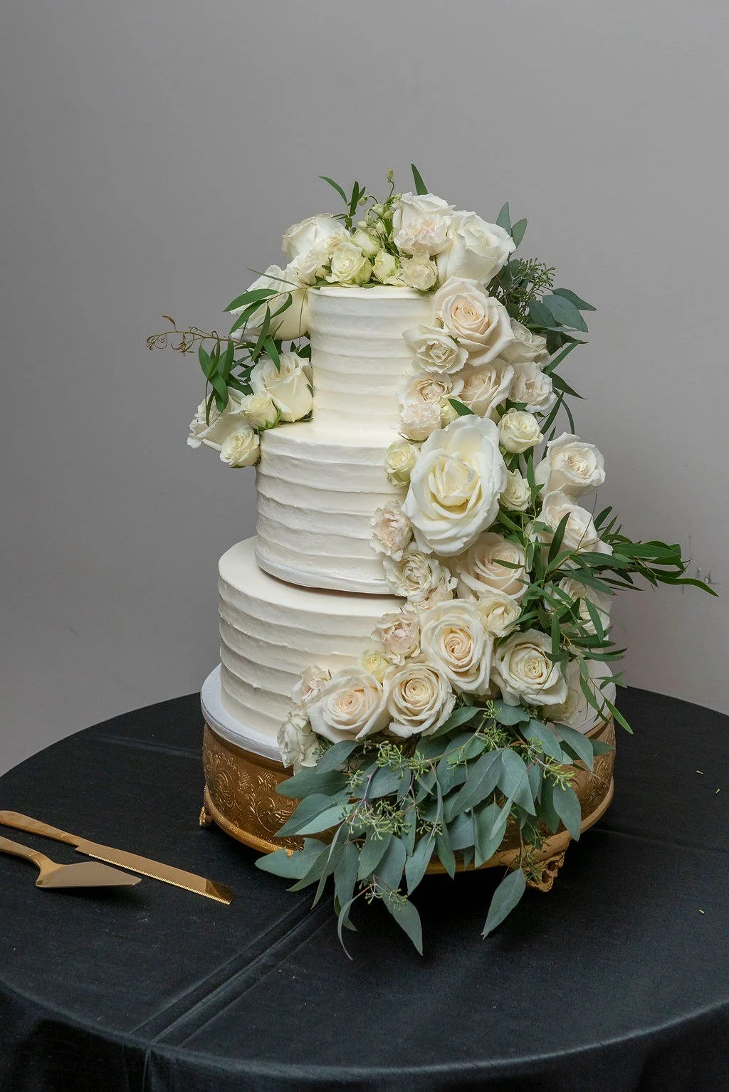 san-diego-wedding-cake-floral-rose-cascade.jpg