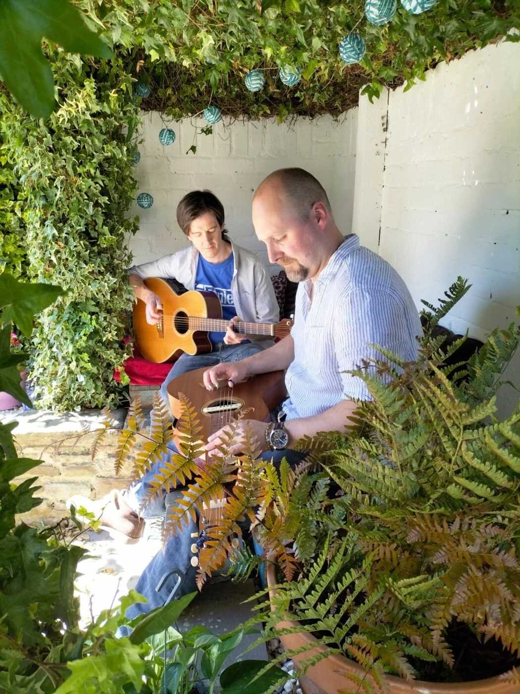 Live music: Ten Pence Moon