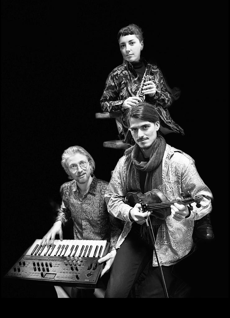 Live Music - Sonikaz