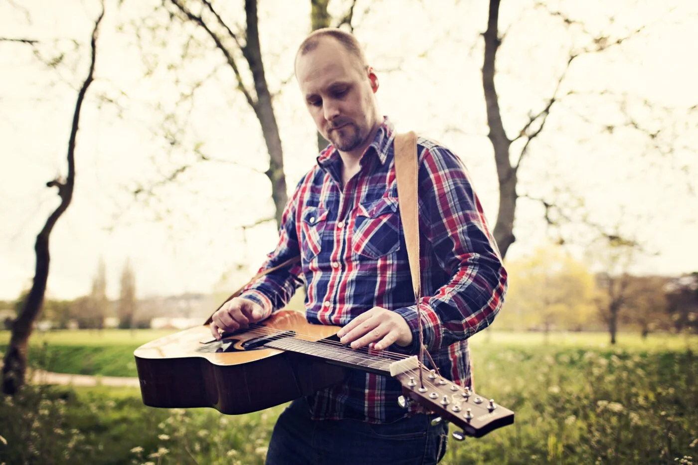 Live Music - Leo Morshead