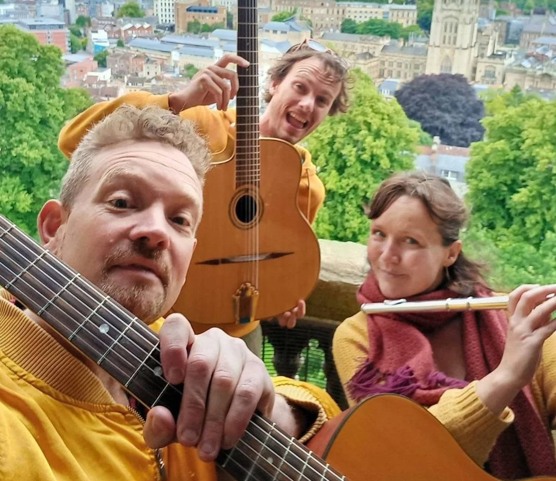 Live Music - Djammy Dodgers