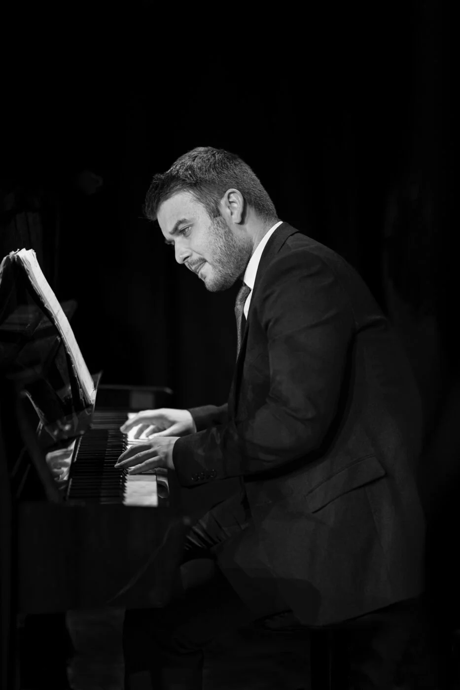 Live Music - Ross Hicks Trio