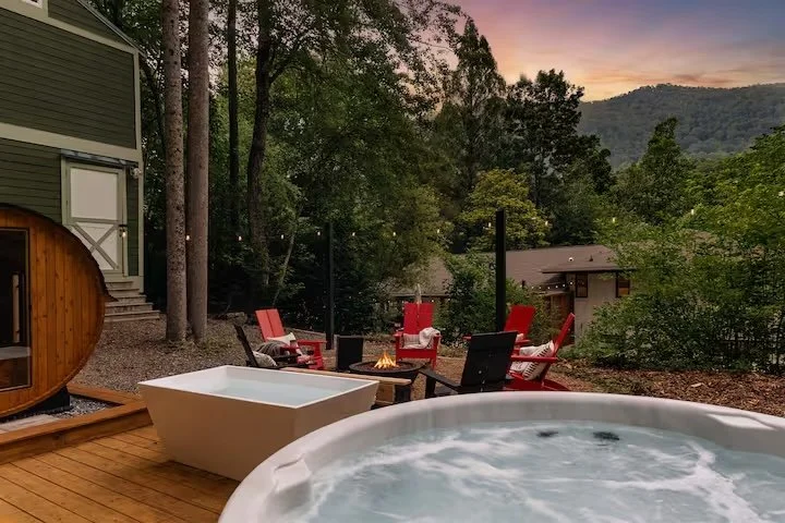 airbnb pic 2.jpg