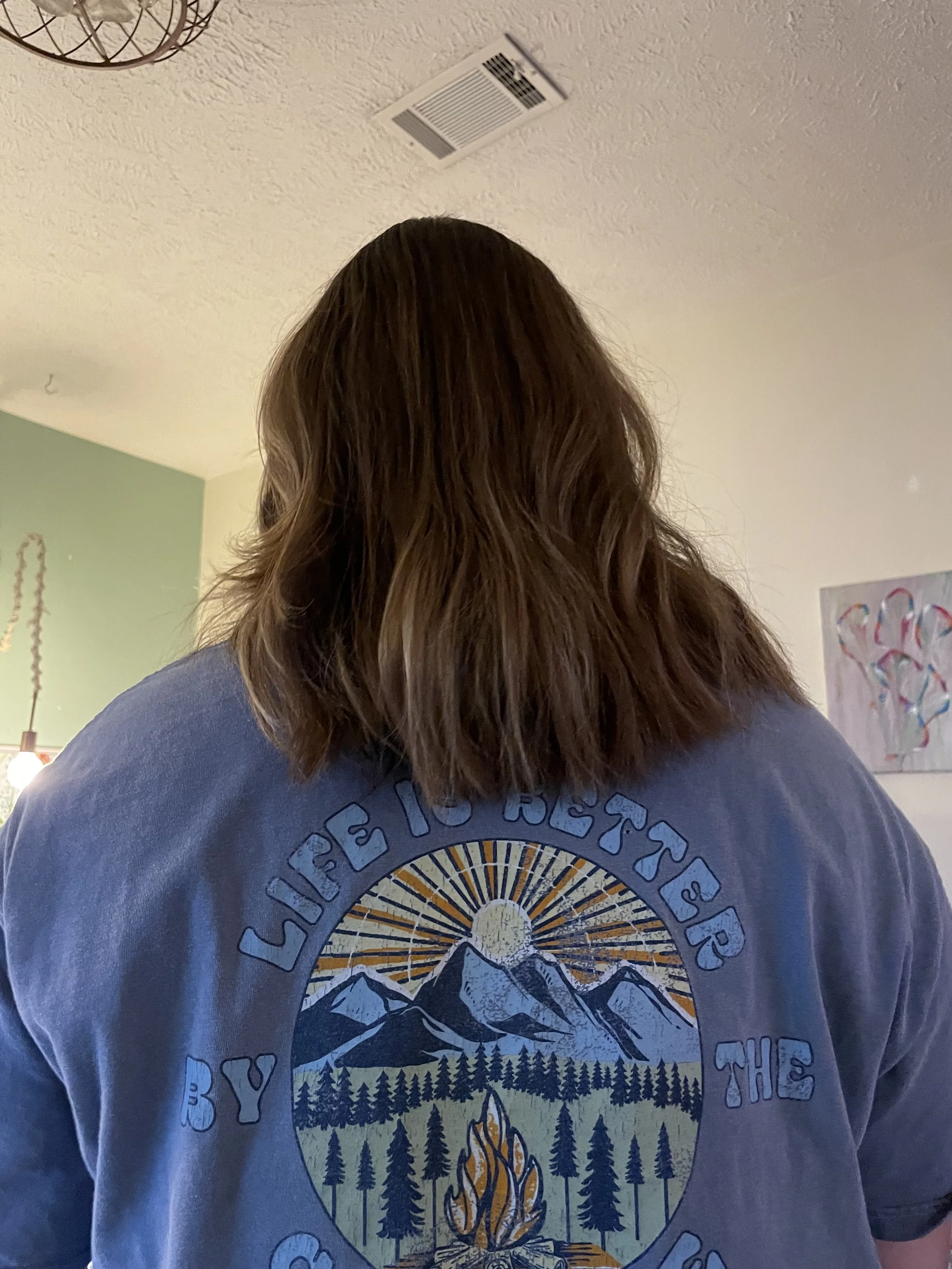 Women's cut with minimal layers