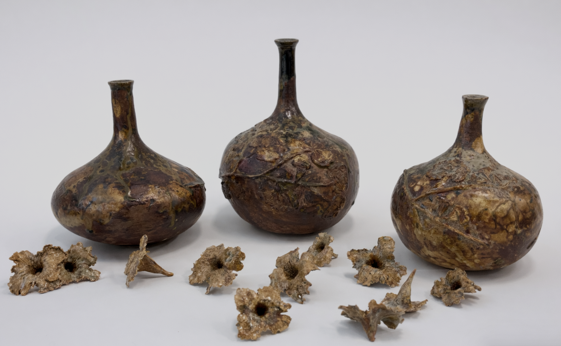 Araguaney — Stoneware, 2024, 8¼″ H × 17″ W × 11¾″ D