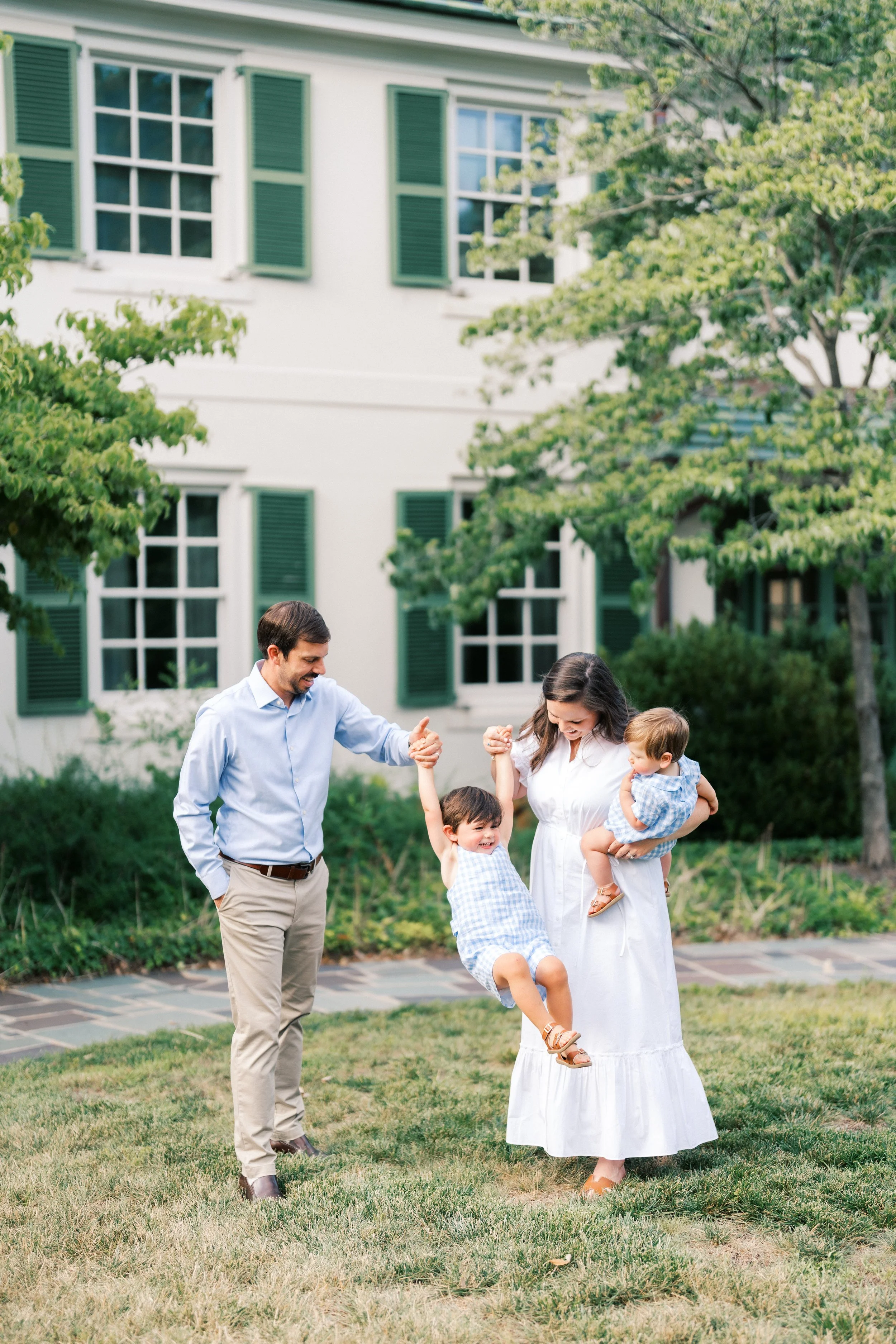 Why I’ll Always Prioritize Family Photos