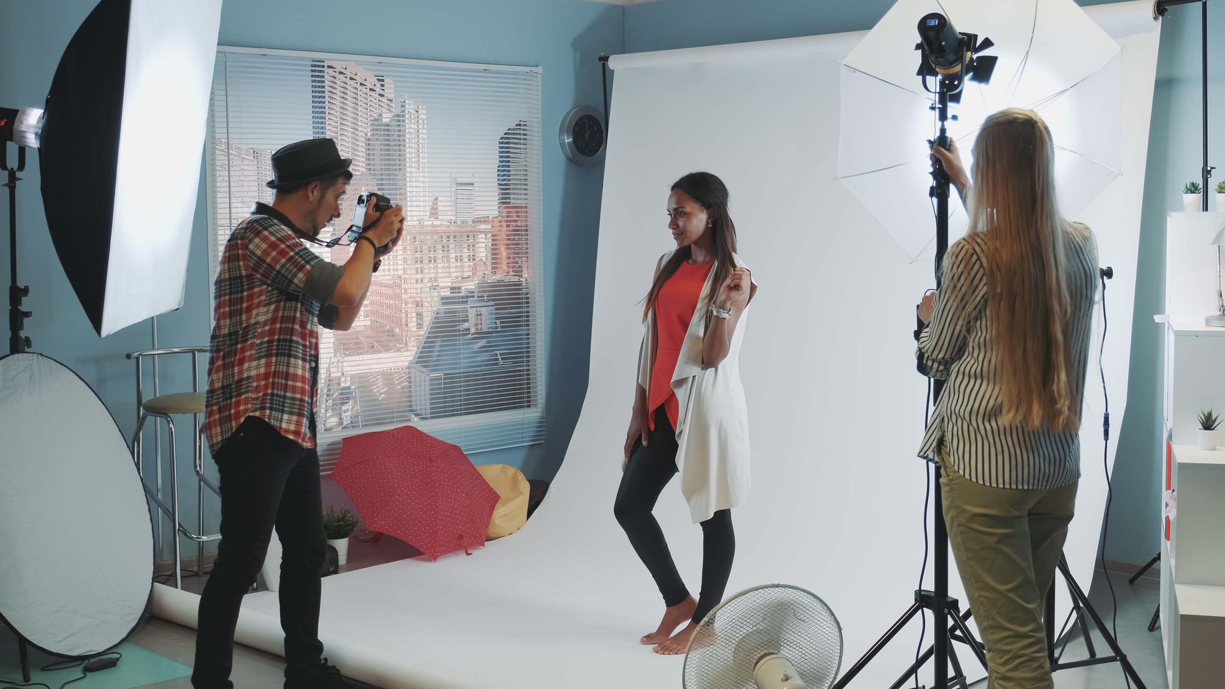A student in a modelling gig
