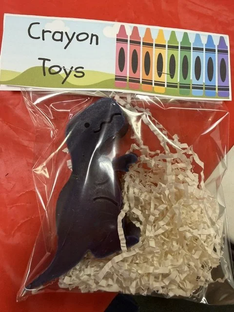 t-rex crayon toy