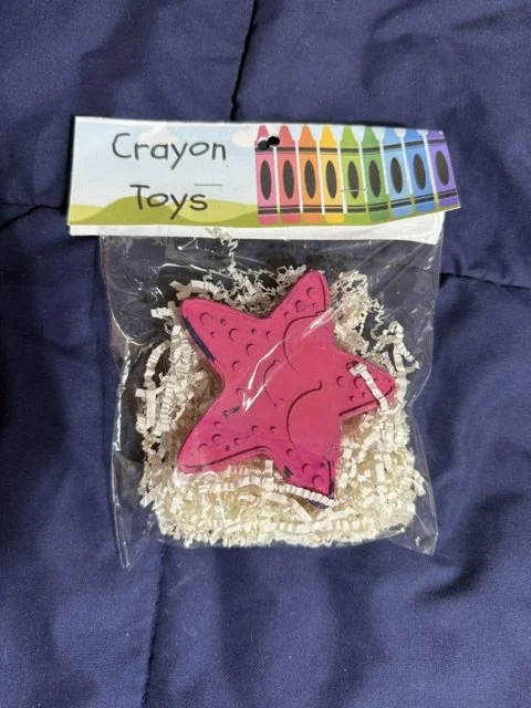 Starfish with sunglasses crayon toy