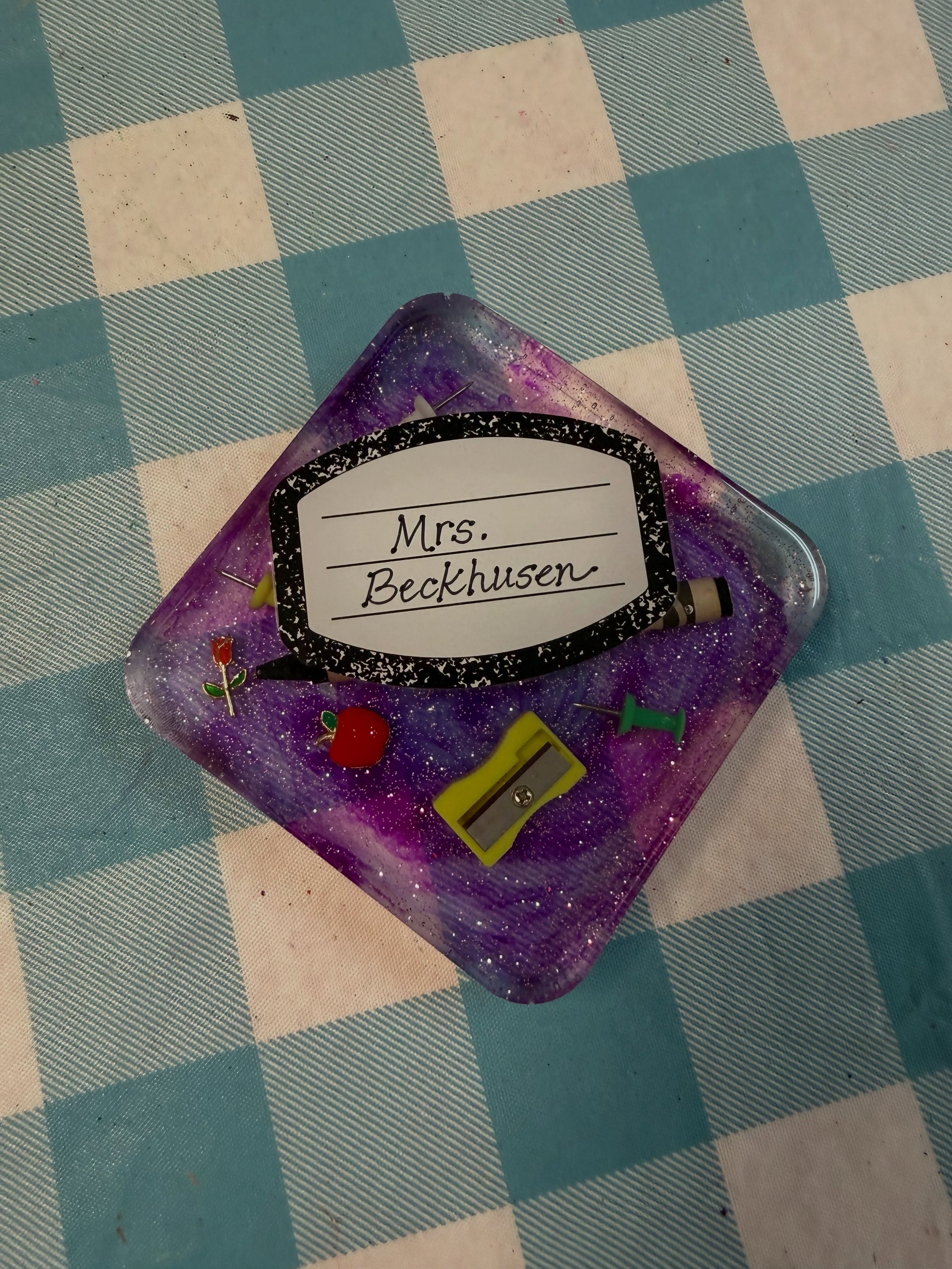 Resin paperweight
