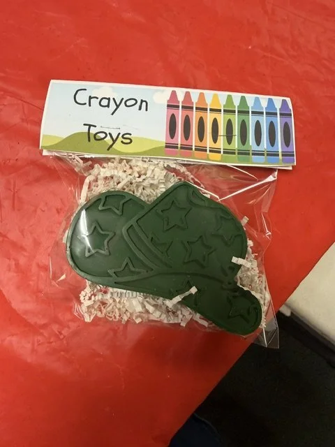 Cowboy hat crayon toy