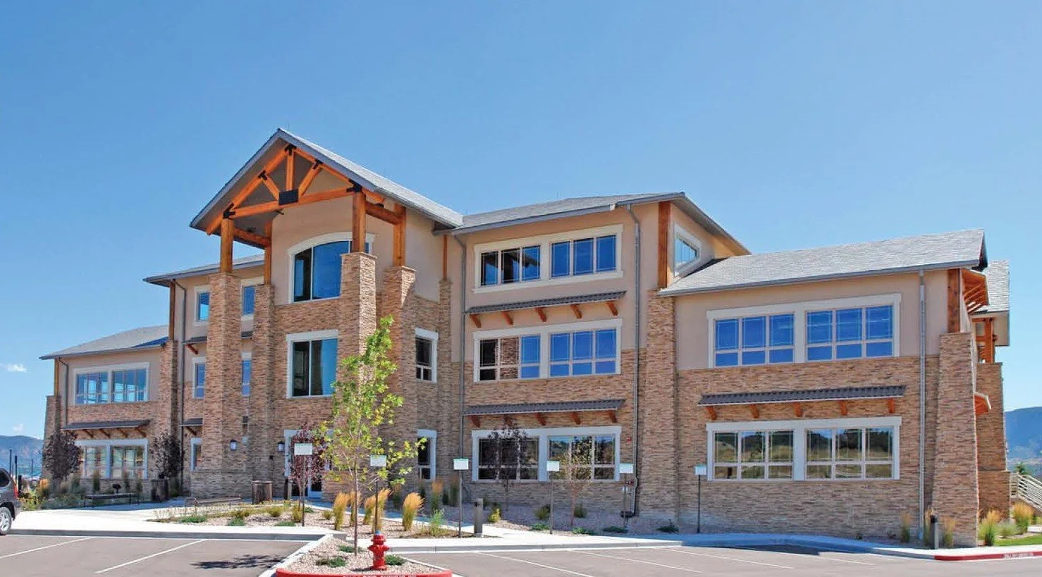 Exterior 2.jpg