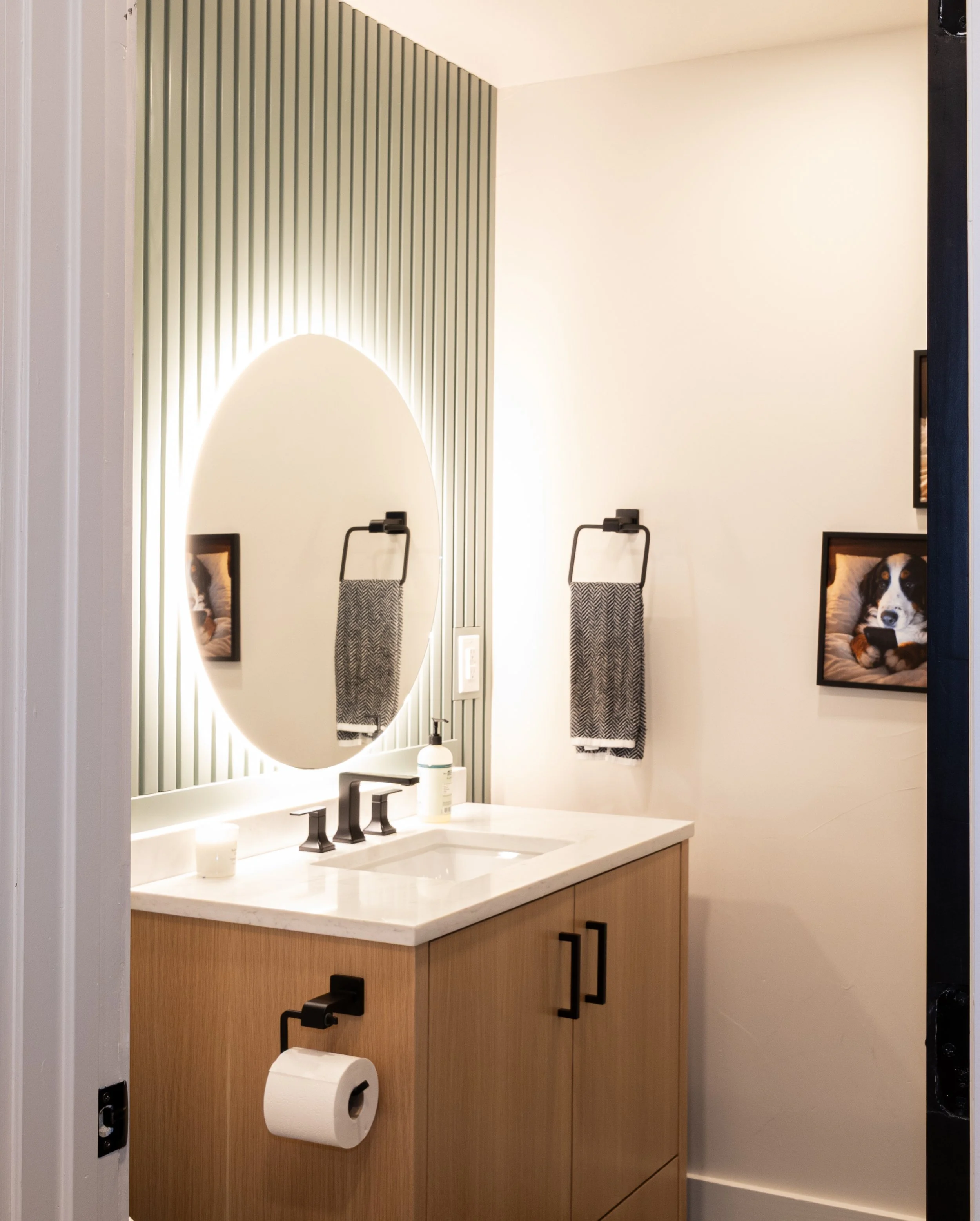 DCR-Pallotta-June232026-bathroomcirclemirror.jpg
