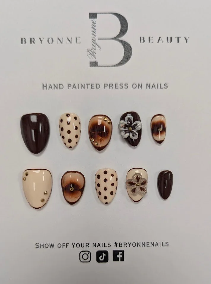 Neutral Studies Press-On Nail Set