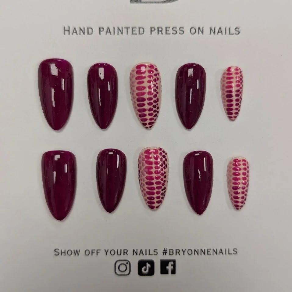 Crimson shed press on nails