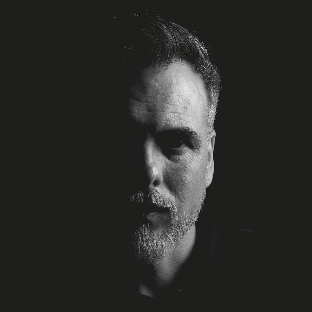 Carlos Peniche
[Bajo]