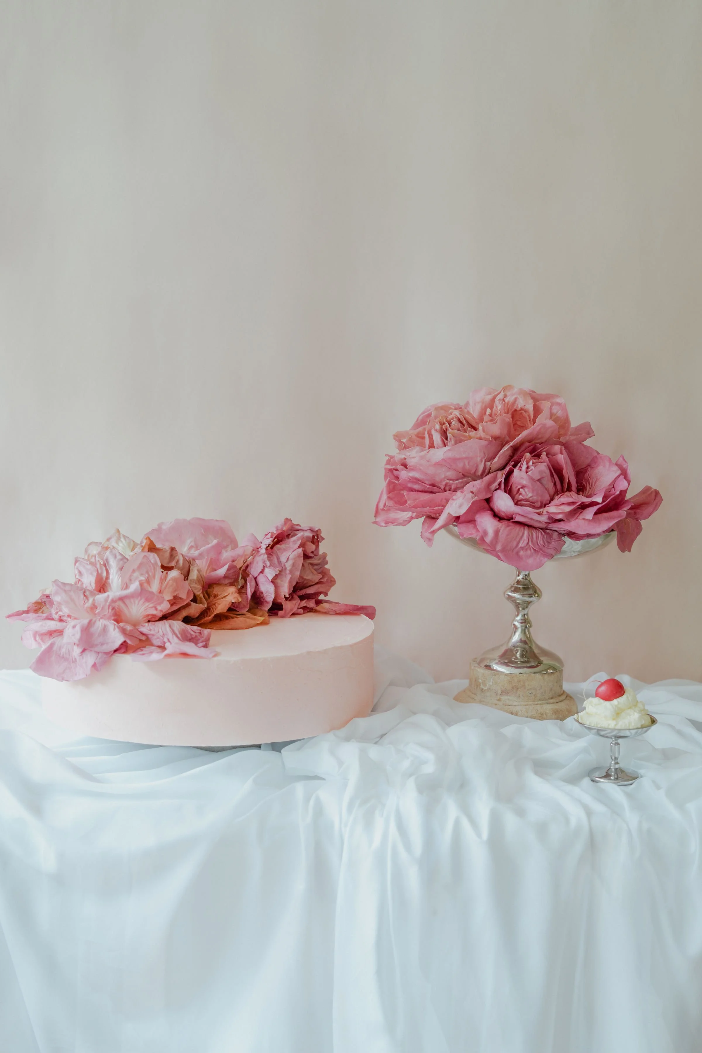 nuun | creative contemporary cakes