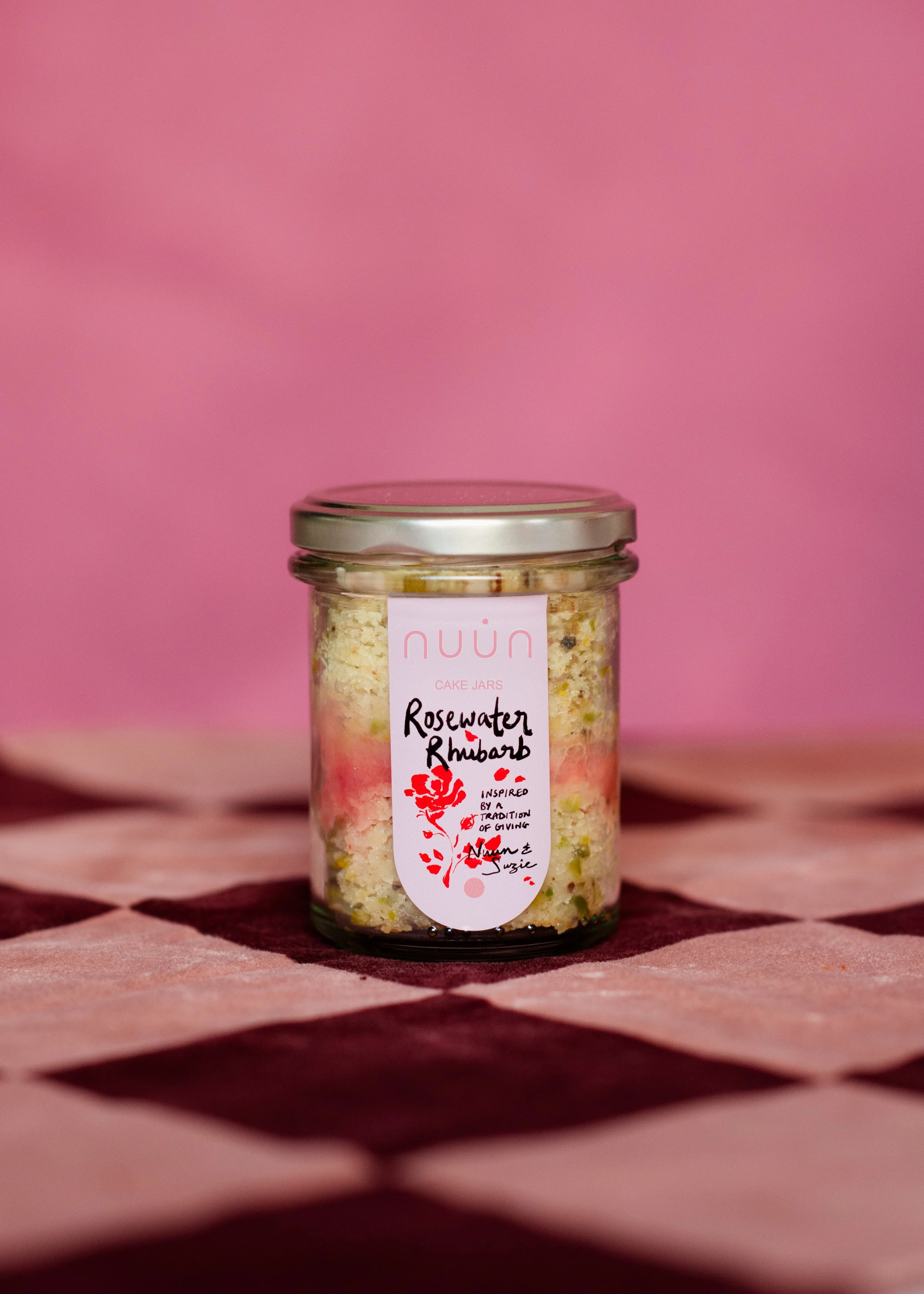 nuun | creative contemporary cakes