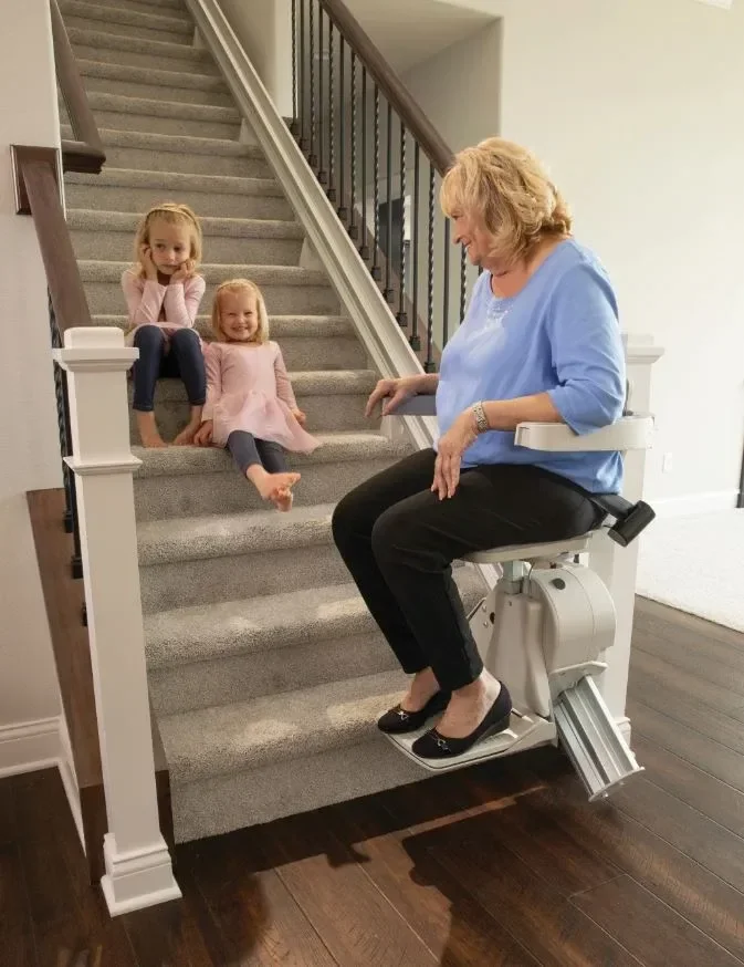 Helping Loved Ones Stay at Home Longer: A Family Guide