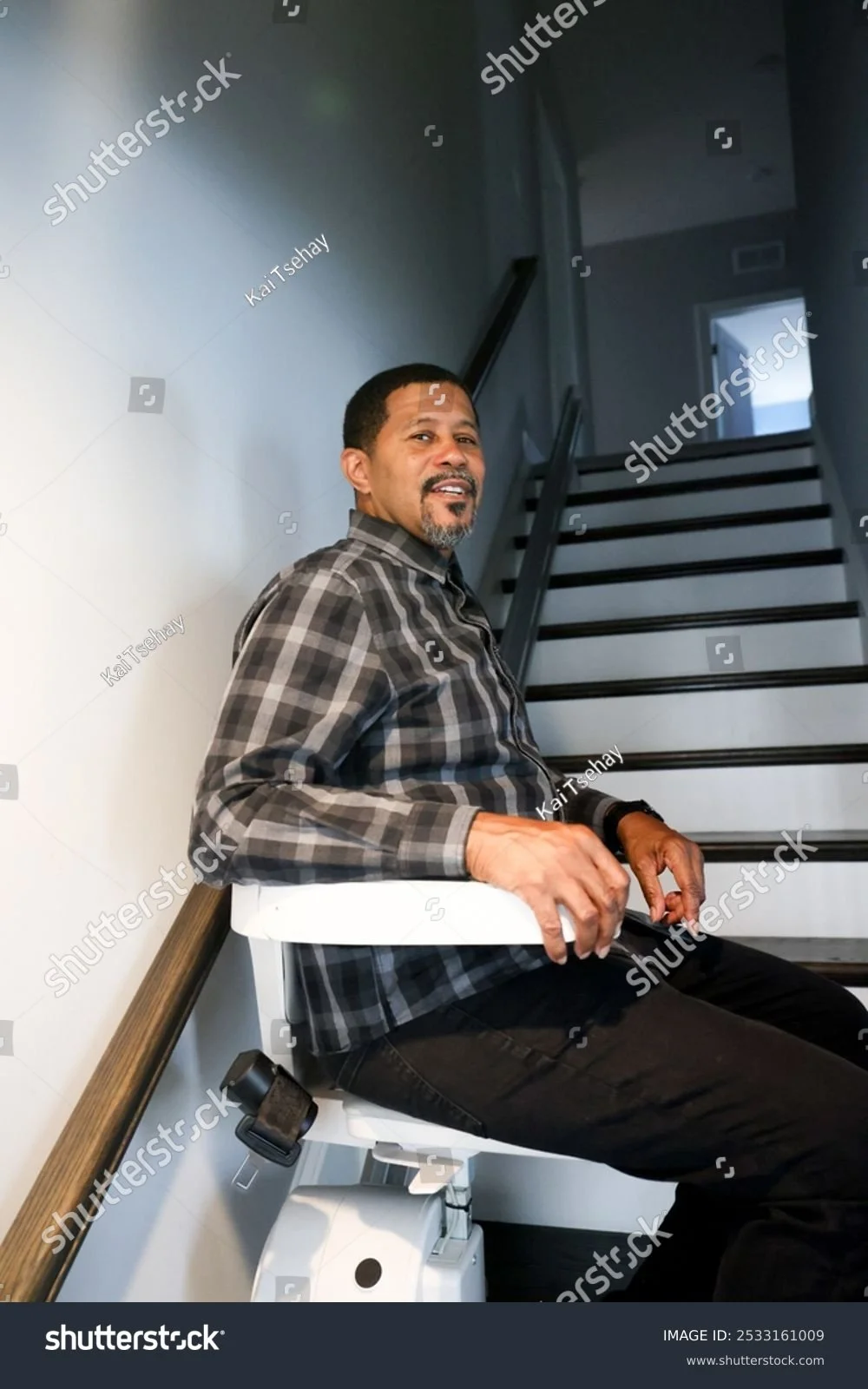DIY vs. Professional Stairlift Installation: Why Experts Matter