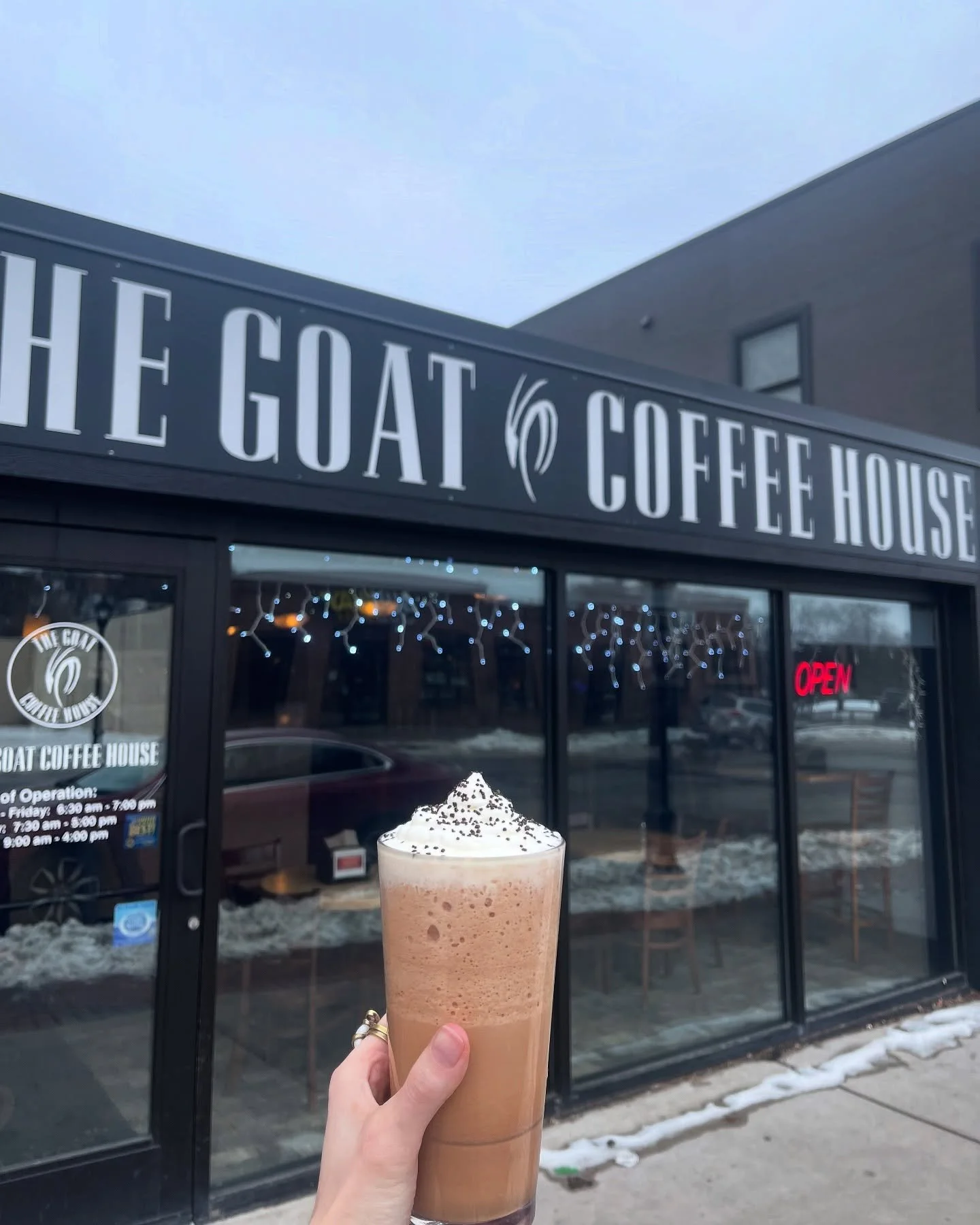 Iced peppermint mocha.jpg